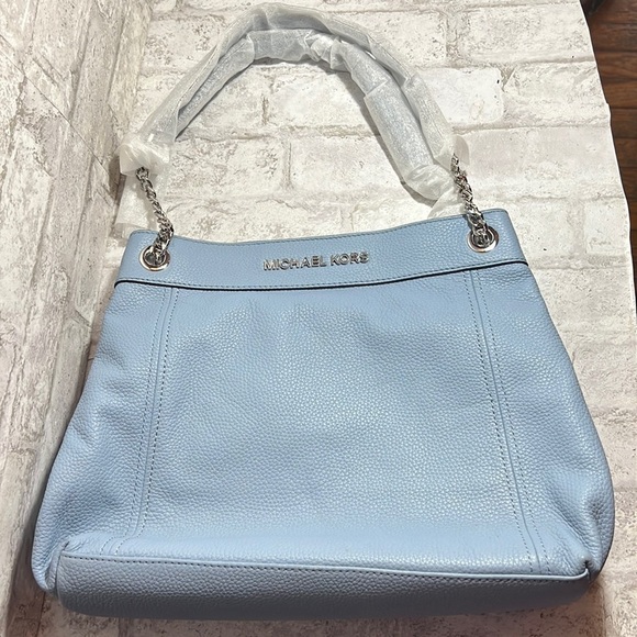 MICHAEL Kors Women LG Jet Set Powder Blue Leather Tote Silver Chain Shoulder NWT - Picture 1 of 8